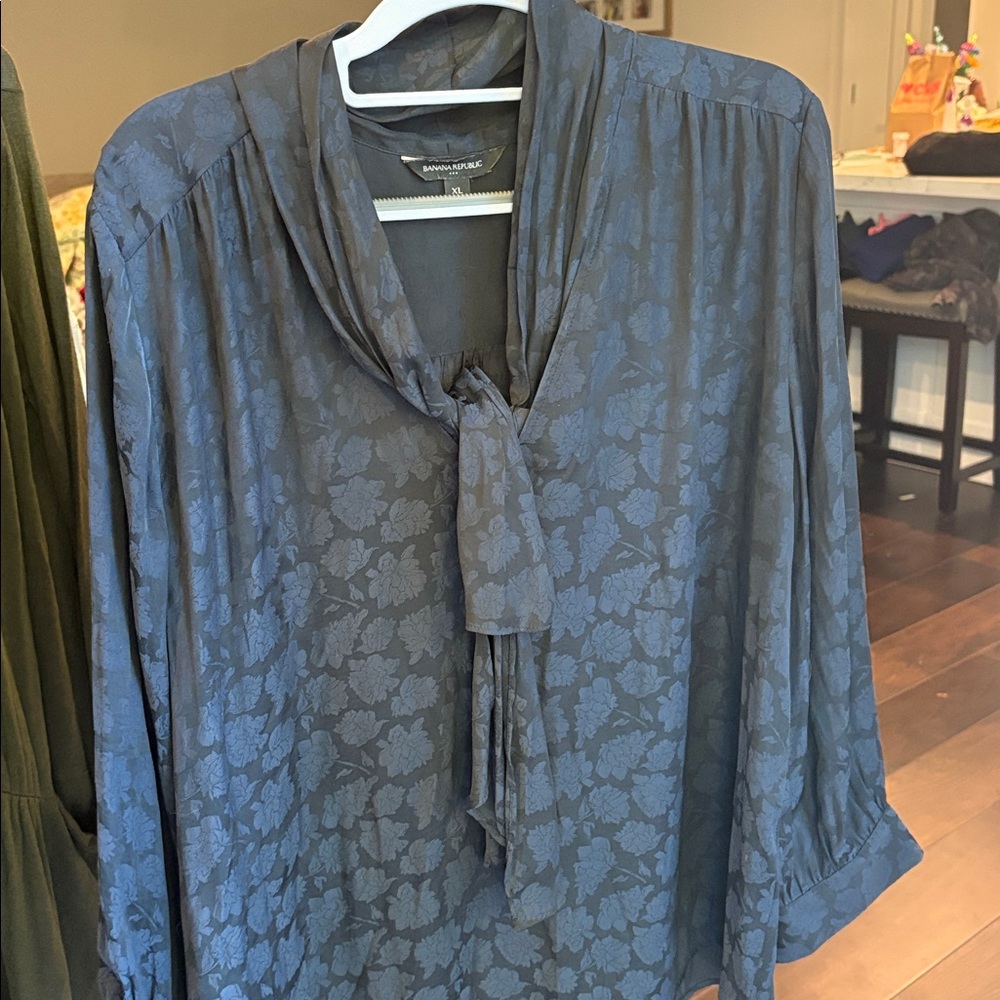 Banana Republic Elegant Black & Blue Floral Blouse